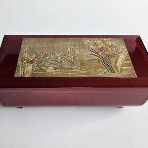 VINTAGE 1960'S JAPAN Metal Plate Swan Red Jewelry Music Box Fur Elise Pristine